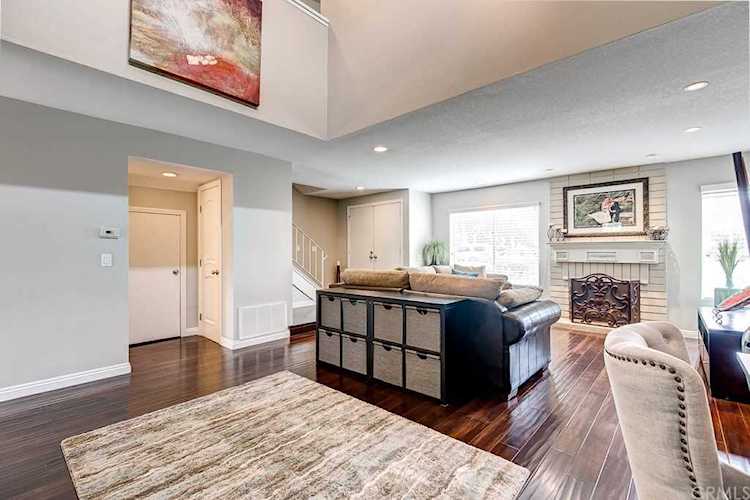 21157 Via Canon #7 Yorba Linda, CA 92887