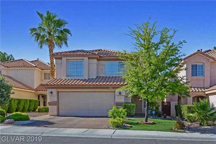 9344 Aston Martin Dr Las Vegas, NV 89117