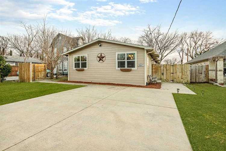 4522 S Horseshoe Trail The Colony, TX 75056