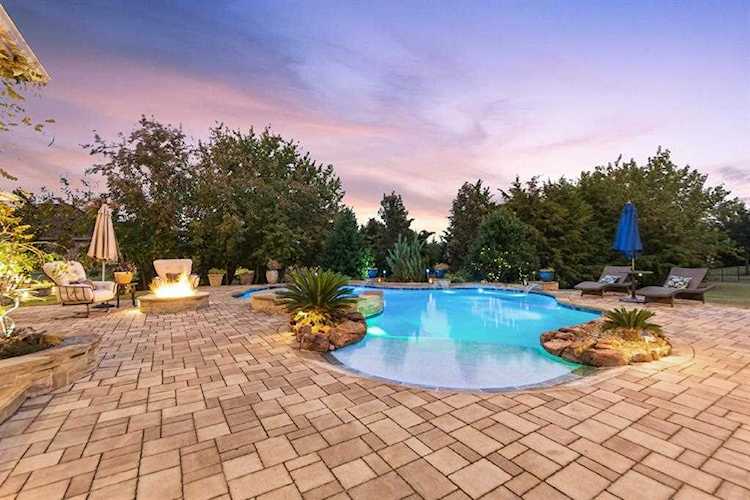 1003 Abby Lane Lucas, TX 75002