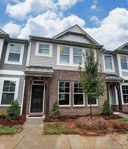 202 Waterlynn Ridge Rd Mooresville, NC 28117