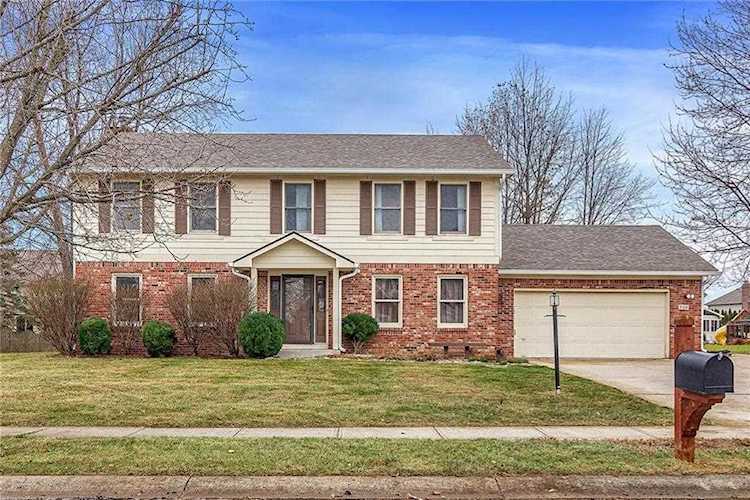 8318 Admirals Landing Place Indianapolis, IN 46236