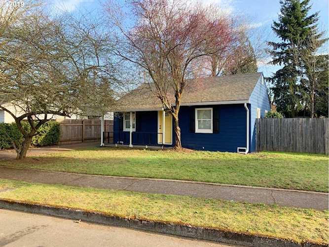 2807 E 27th St Vancouver, WA 98661