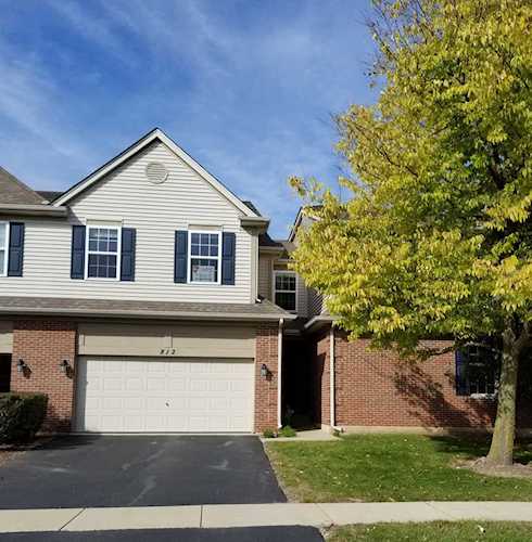 812 Oak Hollow Rd Crystal Lake, IL 60014