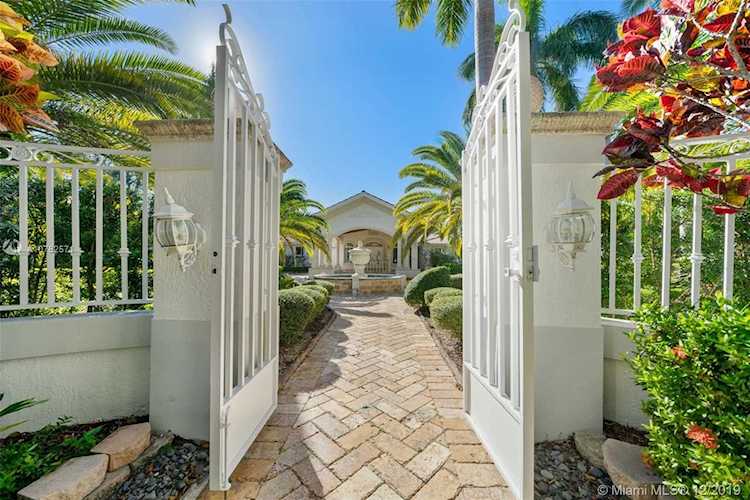 5800 SW 104th St Pinecrest, FL 33156