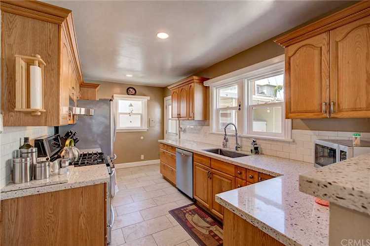 2624 S S Peck Avenue San Pedro, CA 90731 | MLS SB19218557 Photo 1