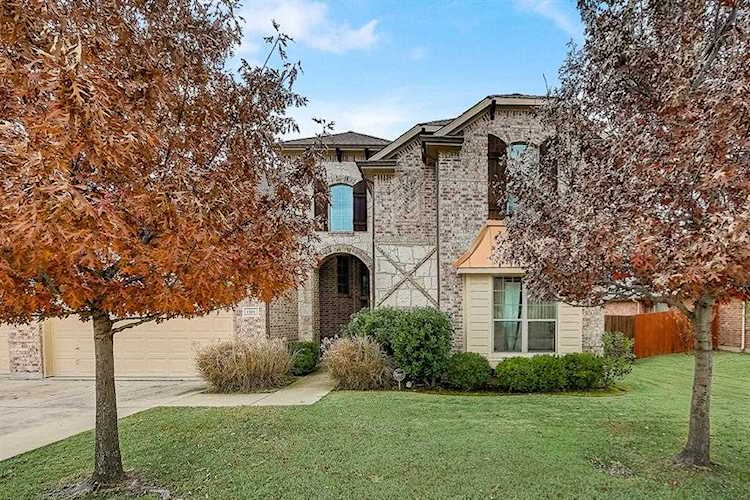 1504 Laguna Del Sol Drive Little Elm, TX 75068