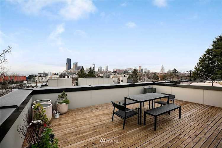 114 16th Ave #A Seattle, WA 98122