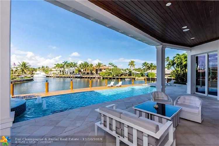 2395 NE 28th St Lighthouse Point, FL 33064