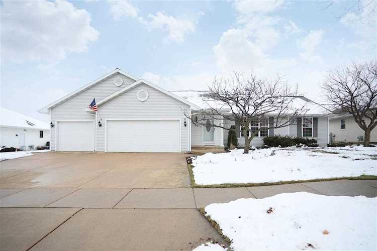 608 W Crossing Meadows Ln Appleton, WI 54913