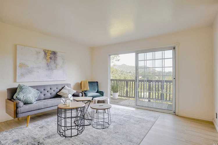 37 Vineyard Drive San Rafael, CA 94901 | MLS 21924466 Photo 1