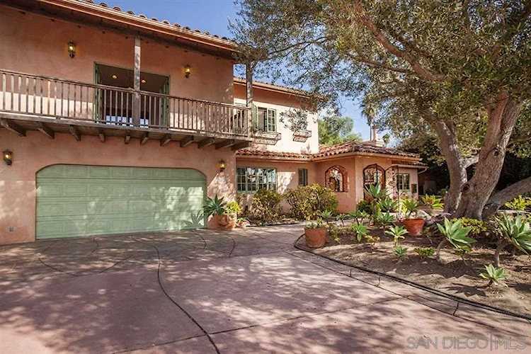 1183 Saxony Rd Encinitas, CA 92024