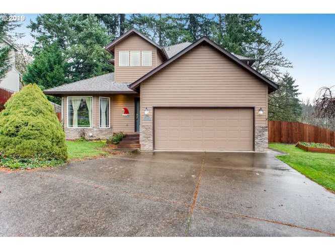 523 E Stonecreek Dr La Center, WA 98629