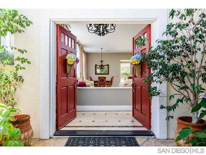 5091 Ruette De Mer San Diego, CA 92130