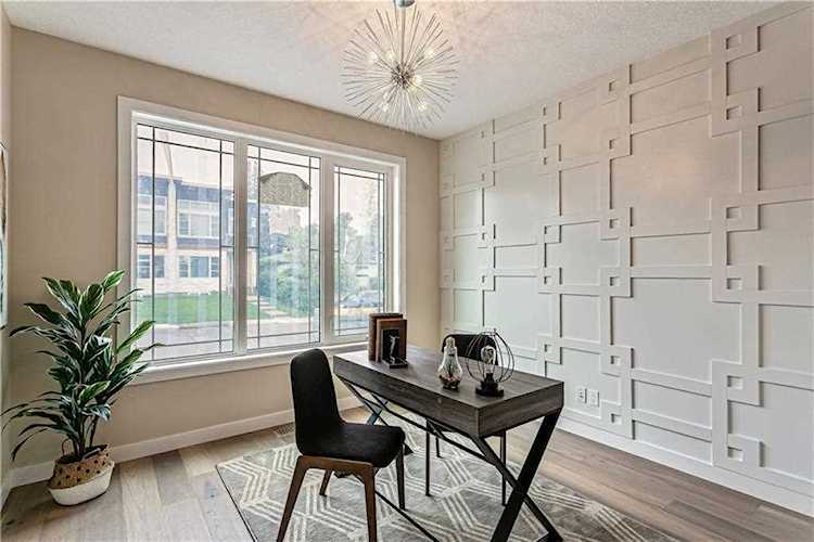 2809 31 Street SW Calgary, AB T3E 2N9