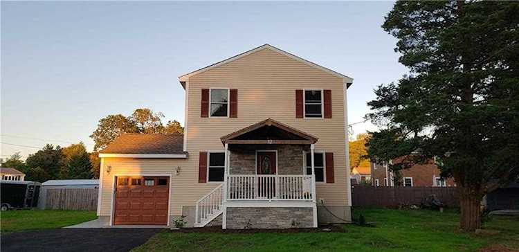 12 Milwaukee AV Warren, RI 02885