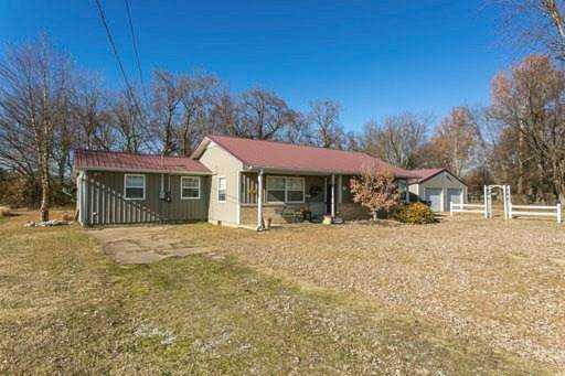 320 S Country Club Rd Siloam Springs, AR 72761