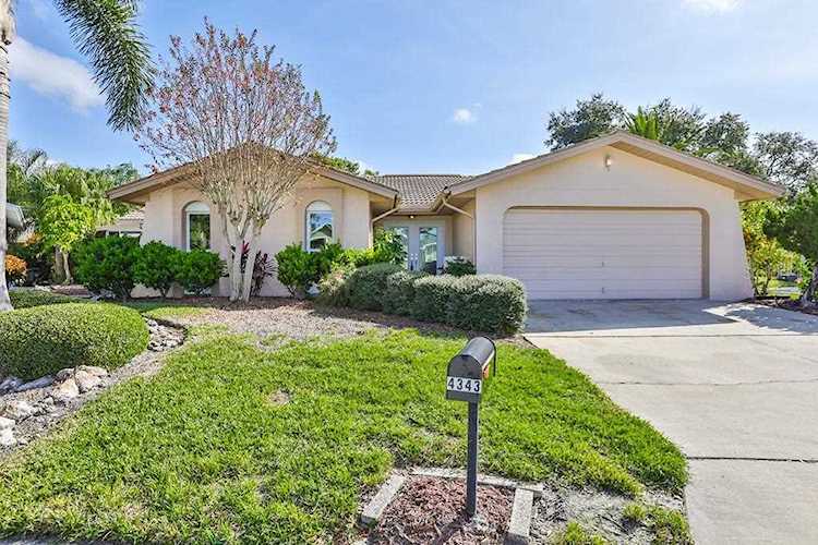 4343 Reeves Road New Port Richey, FL 34652