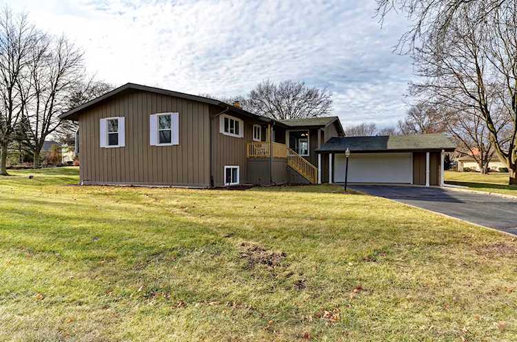 16500 Fulton Terrace Tinley Park, IL 60477