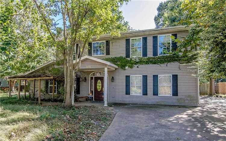 3000 Blueberry Ln Bentonville, AR 72712