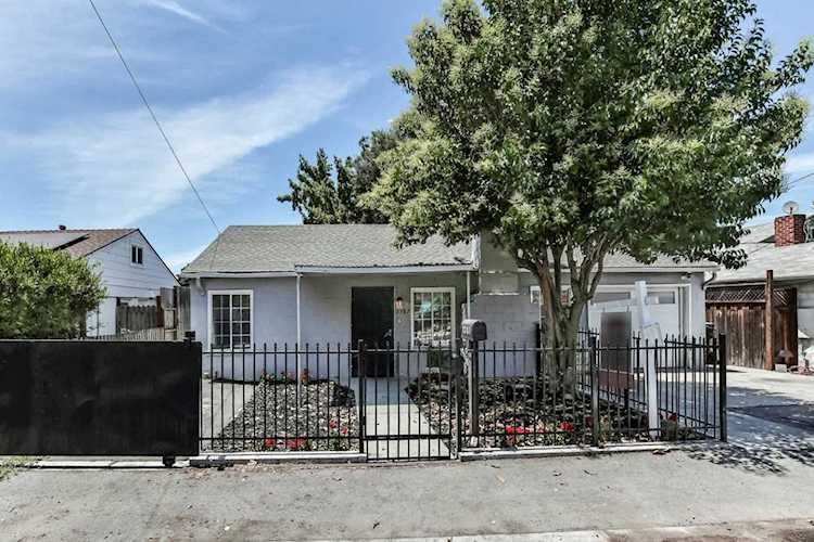 2387 Dumbarton Avenue East Palo Alto, CA 94303 | MLS 52200027 Photo 1