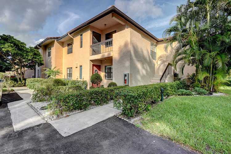 9264 Vista Del Lago #J Boca Raton, FL 33428