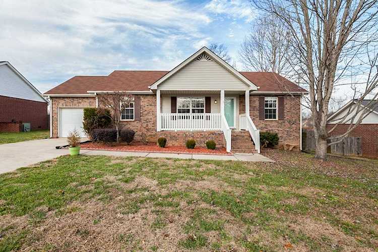 1107 Bolton Dr Smyrna, TN 37167