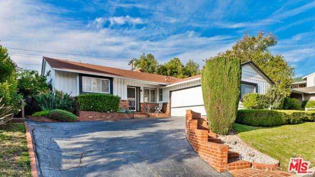 131 S Saltair Avenue Los Angeles, CA 90049