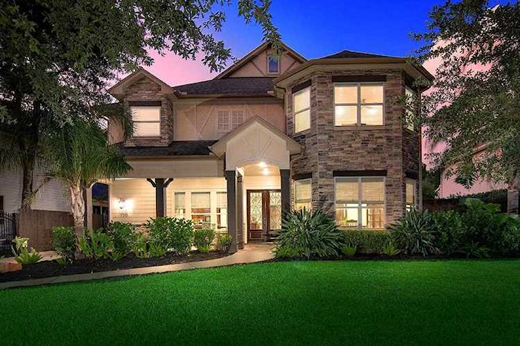 730 W 30th St Houston, TX 77018