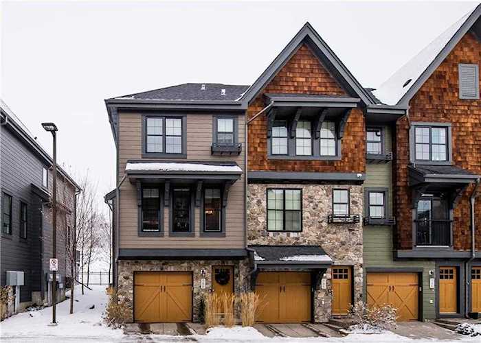 150 Ascot Point(e) SW Calgary, AB T3H 0x1