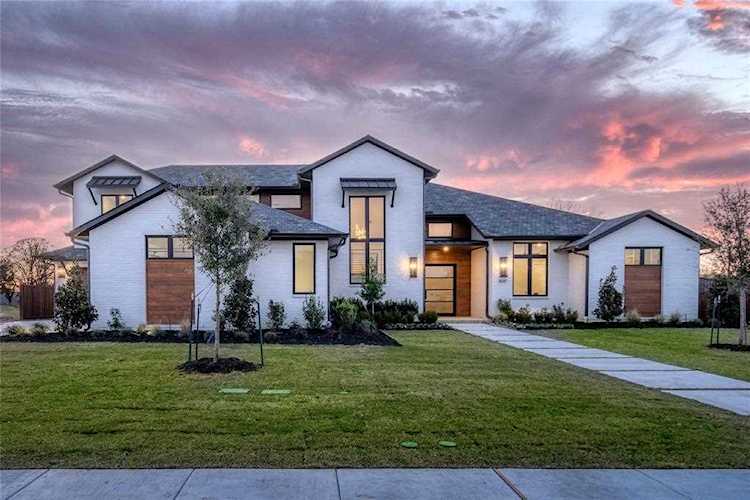5622 Winnie Drive Colleyville, TX 76034