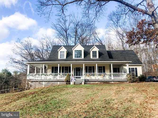 4532 Amos Rd White Hall, MD 21161