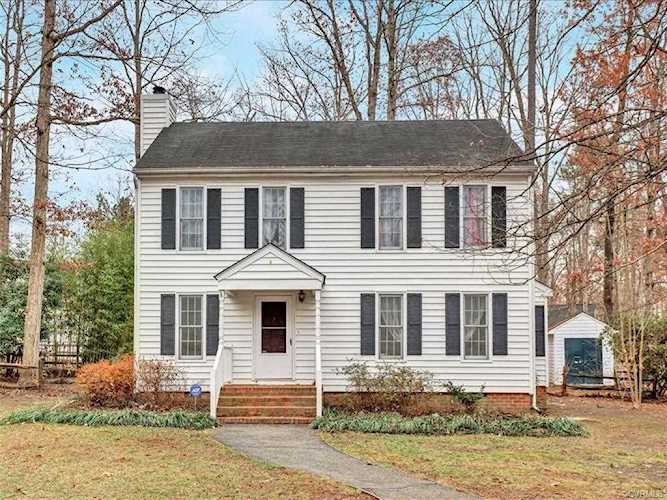 2413 Arrowood Rd Midlothian, VA 23112