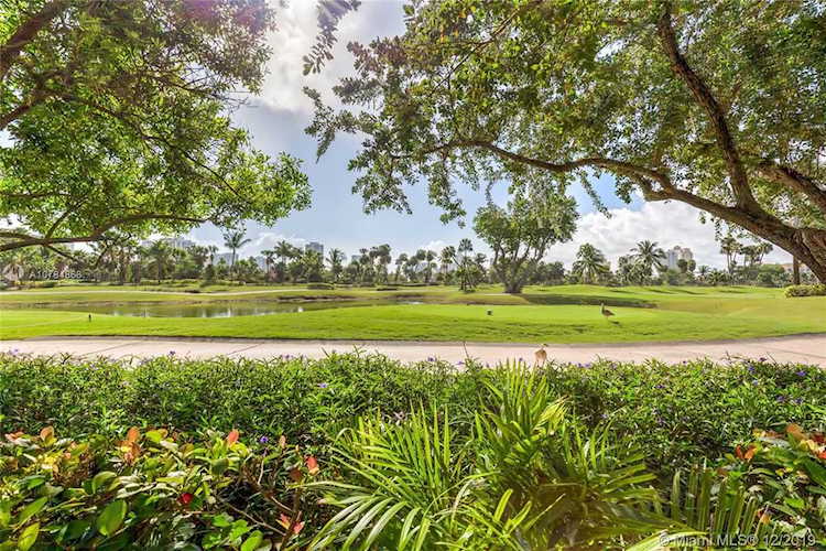 20204 NE 34th Ct #59 Aventura, FL 33180