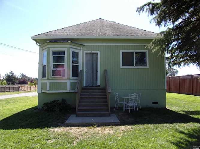 3615 Skillman Lane Petaluma, CA 94952 | MLS 21919890 Photo 1