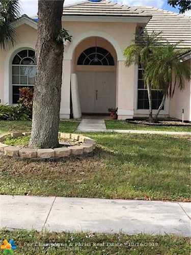 7581 Gilmour Ct Lake Worth, FL 33467