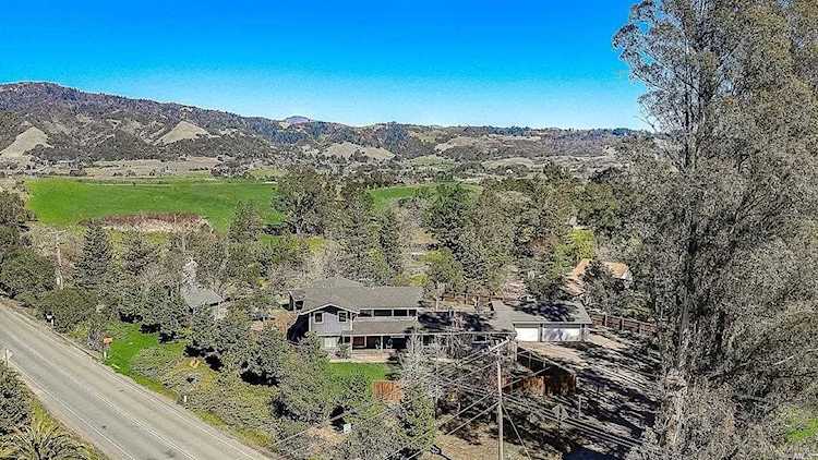 4301 Peracca Road Santa Rosa, CA 95404 | MLS 21908637 Photo 1