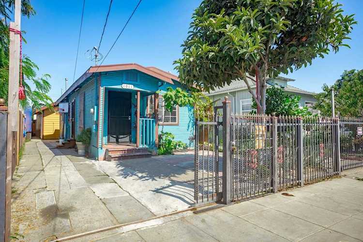 1011 92Nd Avenue Oakland, CA 94603