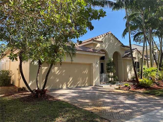 1266 Peregrine Way Weston, FL 33327