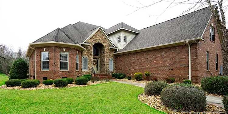2071 Tailwinds Ct Eastover, NC 28312
