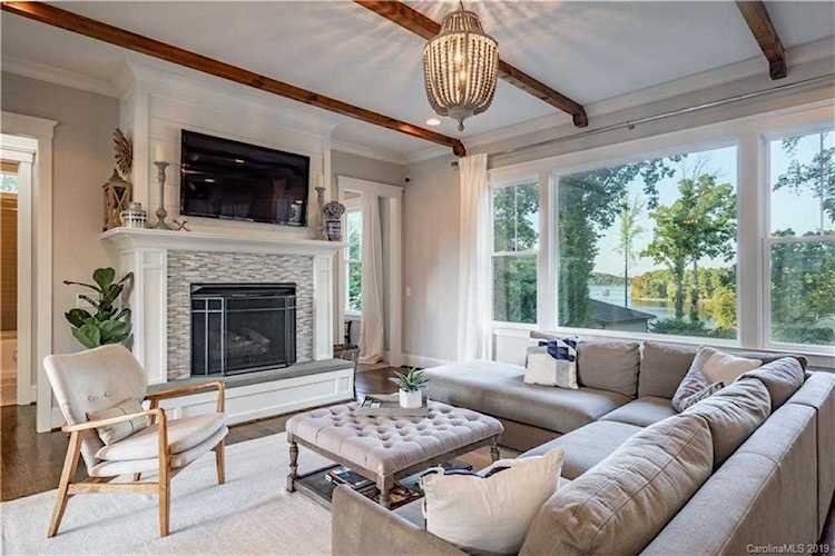 13621 Hagers Ferry Rd Huntersville, NC 28078