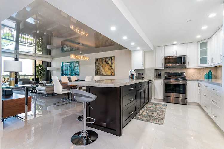4748 S Ocean Boulevard #806 Highland Beach, FL 33487