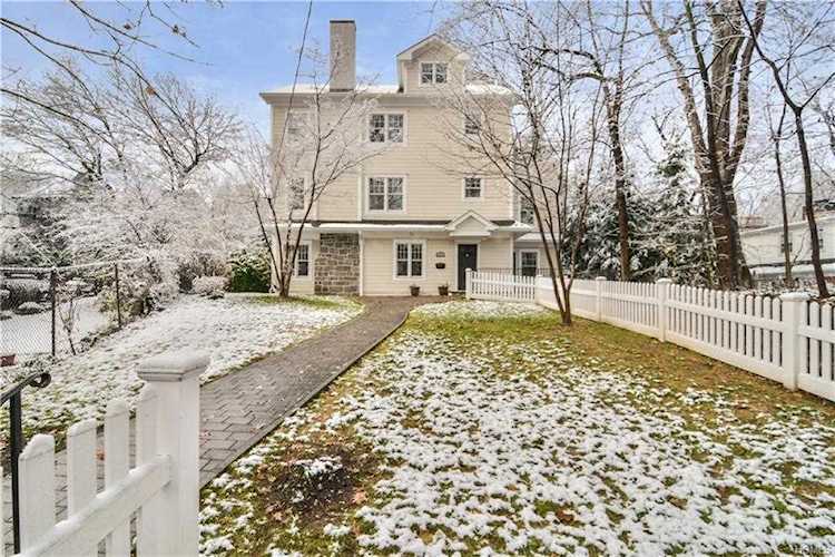 4611 Arlington Ave Bronx, NY 10471