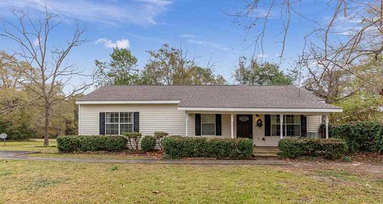 205 Miranda Street Ozark, AL 36360