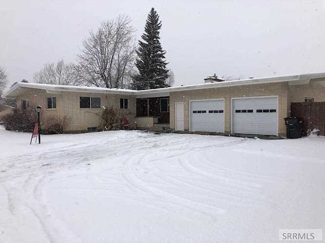 3305 E Sunnyside Road Ammon, ID 83406