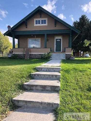4457 Highway Drive Sugar City, ID 83448