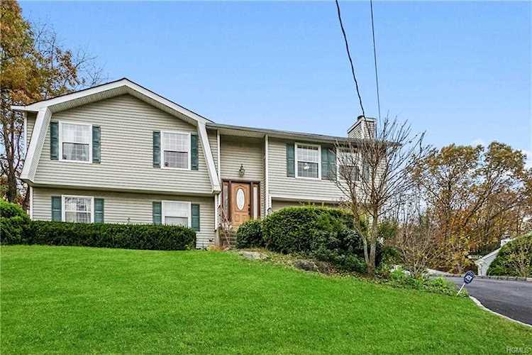 36 Hawkes Ave Ossining, NY 10562