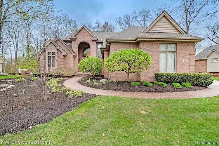 688 Inverness Highland Twp, MI 48357 | MLS 219113950 Photo 1