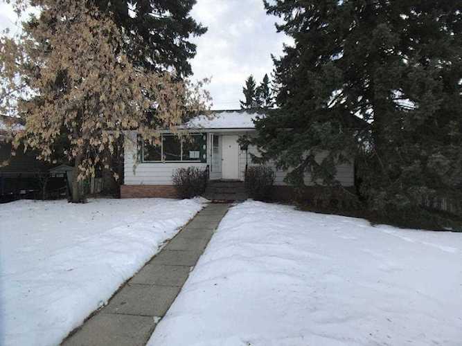 4811 32 Avenue SW Calgary, AB T3E 0X4