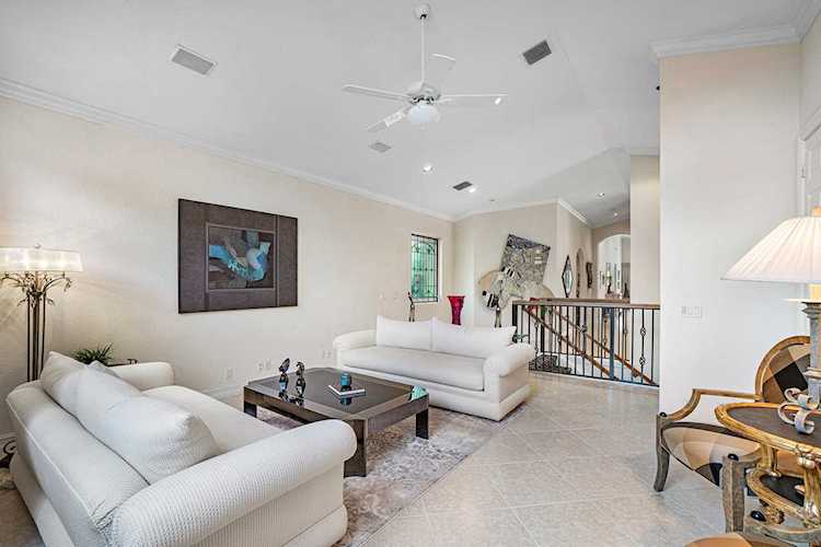 6160 Island Bend #D Boca Raton, FL 33496